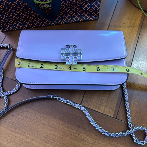 Gorgeous~Tory Burch Patent Chain Wallet W/Wristlet In Lavender NEW No Tags!💜 - Picture 7 of 13